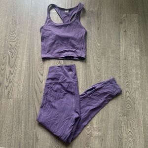 Aritzia Tna matching set 💜